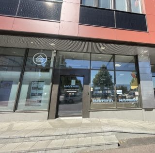 Asiointipalvelun sisäänkäynti.