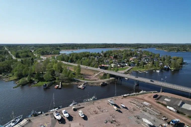 Ilmakuva, jossa Tervasalmen silta.